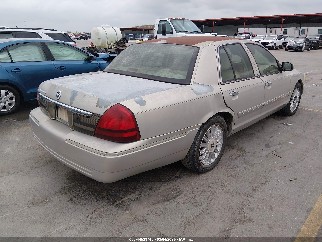 2008 Mercury Grand Marquis, VIN 2MEFM75V08X662362. Фото 4 з 6 з аукціону IAAI. Каталог авто зі США OpenDataCar.