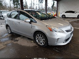 2012 Toyota Prius V, VIN JTDZN3EU8C3013104. Фото 1 з 6 з аукціону IAAI. Каталог авто зі США OpenDataCar.