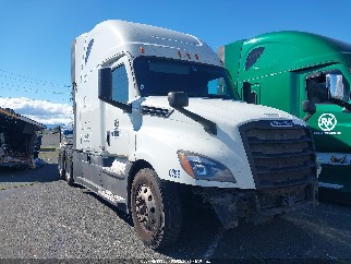 2020 Freightliner New Cascadia 126, VIN 3AKJHHDR1LSKC0540. Фото 1 из 6 с аукциона IAAI. Каталог авто из США OpenDataCar.