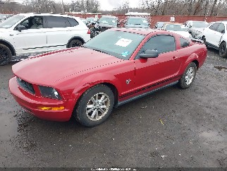 2009 Ford Mustang, VIN 1ZVHT80N395115659. Фото 2 из 6 с аукциона IAAI. Каталог авто из США OpenDataCar.