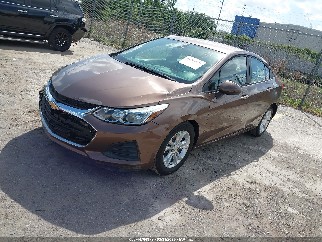 2019 Chevrolet Cruze, VIN 1G1BC5SM2K7118907. Photo 2 of 6 from IAAI auction. OpenDataCar US salvage catalog.