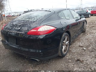 2012 Porsche Panamera, VIN WP0AA2A75CL010910. Фото 4 з 6 з аукціону IAAI. Каталог авто зі США OpenDataCar.
