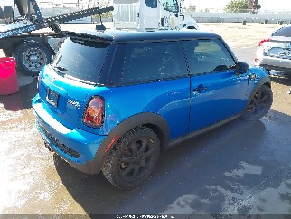 2009 Mini Cooper, VIN WMWMF73519TW86011. Zdjęcie 4 z 6 z aukcji IAAI. Katalog aut z USA OpenDataCar.