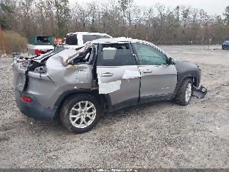 2018 Jeep Cherokee, VIN 1C4PJLCX8JD523783. Фото 4 з 6 з аукціону IAAI. Каталог авто зі США OpenDataCar.