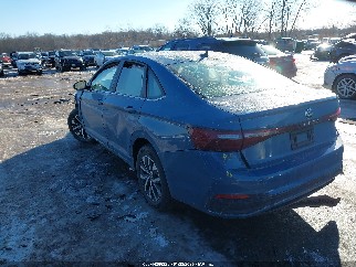 2025 Volkswagen Jetta, VIN 3VW5X7BU8SM095785. Фото 3 з 6 з аукціону IAAI. Каталог авто зі США OpenDataCar.