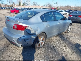 2005 Mazda 3, VIN JM1BK32F351265518. Фото 4 з 6 з аукціону IAAI. Каталог авто зі США OpenDataCar.