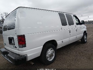 2012 Ford E-150, VIN 1FTNE1EW8CDA81675. Фото 4 из 6 с аукциона IAAI. Каталог авто из США OpenDataCar.