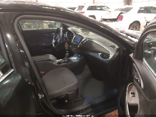 2019 Chevrolet Malibu Limited, VIN 1G1ZD5ST2KF132587. Photo 5 of 6 from IAAI auction. OpenDataCar US salvage catalog.