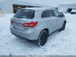 2015 Mitsubishi RVR, VIN 4A4AJ3AU8FE608552. Фото 4 з 6 з аукціону IAAI. Каталог авто зі США OpenDataCar.
