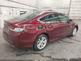 2016 Chrysler 200, VIN 1C3CCCAB7GN105352. Фото 4 з 6 з аукціону IAAI. Каталог авто зі США OpenDataCar.