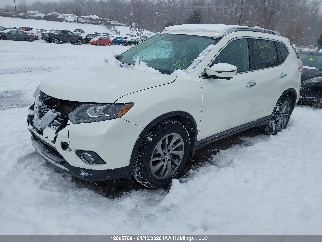 2015 Nissan Rogue, VIN 5N1AT2MV8FC778546. Фото 2 з 6 з аукціону IAAI. Каталог авто зі США OpenDataCar.