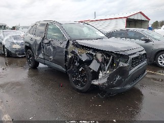 2021 Toyota RAV4, VIN 2T3P1RFV8MW153956. Фото 1 з 6 з аукціону IAAI. Каталог авто зі США OpenDataCar.