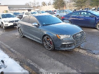 2015 Audi S3, VIN WAUBFGFF2F1063693. Фото 1 из 6 с аукциона IAAI. Каталог авто из США OpenDataCar.