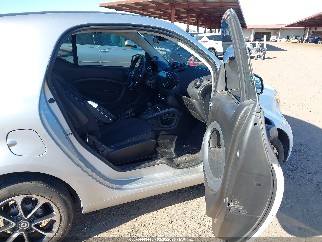 2016 Smart Fortwo, VIN WMEFJ5DA8GK067999. Фото 5 з 6 з аукціону IAAI. Каталог авто зі США OpenDataCar.