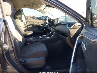 2022 Toyota RAV4, VIN 2T3W1RFV7NW212038. Фото 5 из 6 с аукциона IAAI. Каталог авто из США OpenDataCar.