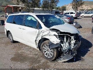 2017 Toyota Sienna, VIN 5TDYZ3DC7HS795233. Фото 1 з 6 з аукціону IAAI. Каталог авто зі США OpenDataCar.