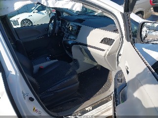 2012 Toyota Sienna, VIN 5TDXK3DC4CS217230. Фото 5 з 6 з аукціону IAAI. Каталог авто зі США OpenDataCar.