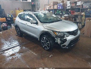 2017 Nissan Rogue Sport, VIN JN1BJ1CR9HW100468. Zdjęcie 1 z 6 z aukcji IAAI. Katalog aut z USA OpenDataCar.
