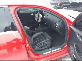 2017 Audi RS3, VIN WUABWGFF1H1900359. Фото 5 из 6 с аукциона IAAI. Каталог авто из США OpenDataCar.