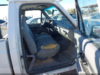 1995 Ford F-150, VIN 1FTEF15N7SLC04861. Zdjęcie 5 z 6 z aukcji IAAI. Katalog aut z USA OpenDataCar.