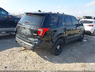 2017 Ford Police Interceptor Utility, VIN 1FM5K8AT2HGE01622. Фото 4 з 6 з аукціону IAAI. Каталог авто зі США OpenDataCar.