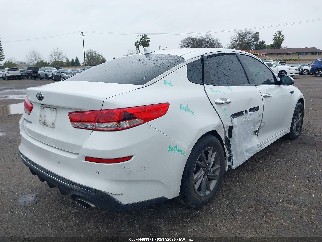 2020 Kia Optima, VIN 5XXGT4L32LG422762. Фото 4 з 6 з аукціону IAAI. Каталог авто зі США OpenDataCar.