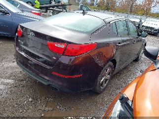 2015 Kia Optima, VIN 5XXGM4A71FG485763. Фото 4 з 6 з аукціону IAAI. Каталог авто зі США OpenDataCar.
