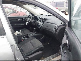 2017 Nissan Rogue, VIN JN8AT2MV6HW014964. Фото 5 з 6 з аукціону IAAI. Каталог авто зі США OpenDataCar.