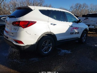 2018 Hyundai Santa Fe, VIN 5XYZTDLB7JG565828. Фото 4 з 6 з аукціону IAAI. Каталог авто зі США OpenDataCar.