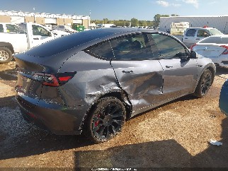 2024 Tesla Model Y, VIN 7SAYGDEE0RA215113. Фото 4 з 6 з аукціону IAAI. Каталог авто зі США OpenDataCar.