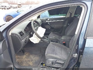 2006 Volkswagen Jetta, VIN 3VWRF31K06M837048. Zdjęcie 5 z 6 z aukcji IAAI. Katalog aut z USA OpenDataCar.