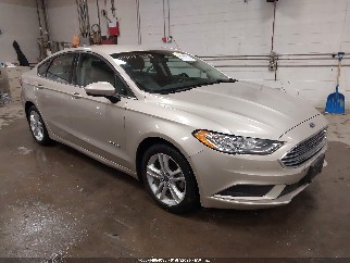 2018 Ford Fusion, VIN 3FA6P0UU3JR100135. Фото 1 з 6 з аукціону IAAI. Каталог авто зі США OpenDataCar.