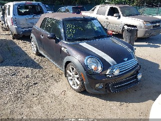 2013 Mini Convertible, VIN WMWZN3C57DT568846. Фото 1 з 6 з аукціону IAAI. Каталог авто зі США OpenDataCar.