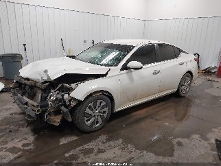 2019 Nissan Altima, VIN 1N4BL4BV5KC129553. Фото 2 з 6 з аукціону IAAI. Каталог авто зі США OpenDataCar.