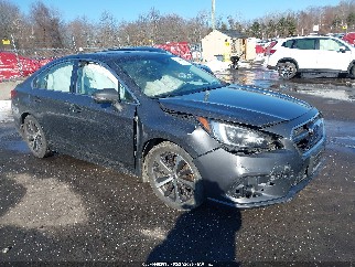 2019 Subaru Legacy, VIN 4S3BNAN64K3019262. Фото 1 з 6 з аукціону IAAI. Каталог авто зі США OpenDataCar.