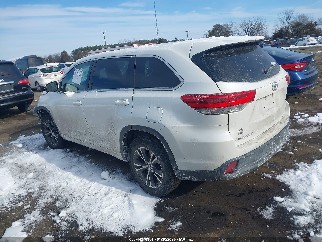 2018 Toyota Highlander, VIN 5TDZARFH8JS036927. Фото 3 з 6 з аукціону IAAI. Каталог авто зі США OpenDataCar.