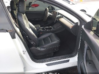 2022 Tesla Model Y, VIN 7SAYGDEE6NF480132. Фото 5 з 6 з аукціону IAAI. Каталог авто зі США OpenDataCar.