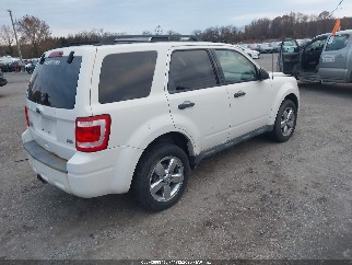 2010 Ford Escape, VIN 1FMCU9DG8AKB43423. Фото 4 из 6 с аукциона IAAI. Каталог авто из США OpenDataCar.