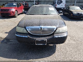 2005 Lincoln Town Car, VIN 1LNHM82W05Y670675. Фото 6 з 6 з аукціону IAAI. Каталог авто зі США OpenDataCar.