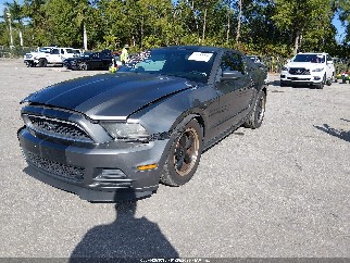2013 Ford Mustang, VIN 1ZVBP8AM5D5252658. Фото 2 з 6 з аукціону IAAI. Каталог авто зі США OpenDataCar.