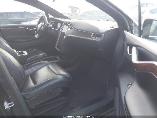 2016 Tesla Model X, VIN 5YJXCBE46GFS00518. Фото 5 из 6 с аукциона IAAI. Каталог авто из США OpenDataCar.