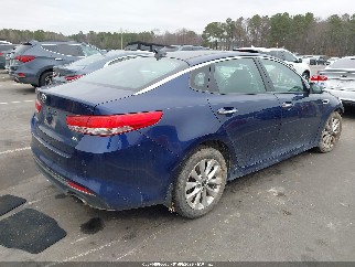 2017 Kia Optima, VIN 5XXGU4L32HG130307. Фото 4 из 6 с аукциона IAAI. Каталог авто из США OpenDataCar.