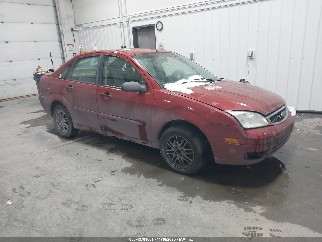 2005 Ford Focus, VIN 1FAFP34N75W271435. Фото 1 з 6 з аукціону IAAI. Каталог авто зі США OpenDataCar.