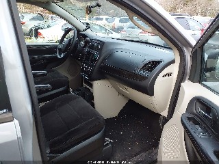 2013 Dodge Grand Caravan, VIN 2C4RDGCG1DR749740. Zdjęcie 5 z 6 z aukcji IAAI. Katalog aut z USA OpenDataCar.