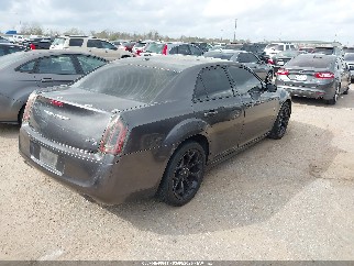 2014 Chrysler 300, VIN 2C3CCABG3EH355594. Фото 4 з 6 з аукціону IAAI. Каталог авто зі США OpenDataCar.