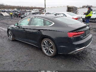 2024 Audi A5 Sportback, VIN WAUFACF53RA117491. Фото 3 з 6 з аукціону IAAI. Каталог авто зі США OpenDataCar.