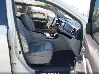 2016 Toyota Highlander, VIN 5TDKKRFH4GS136627. Фото 5 з 6 з аукціону IAAI. Каталог авто зі США OpenDataCar.