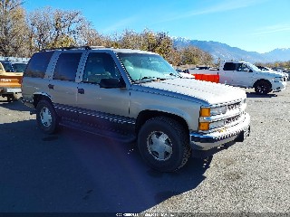 1999 Chevrolet Tahoe, VIN 1GNEK13R2XJ555849. Фото 1 з 6 з аукціону IAAI. Каталог авто зі США OpenDataCar.