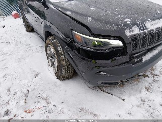 2019 Jeep Cherokee, VIN 1C4PJMBX7KD427183. Фото 6 из 6 с аукциона IAAI. Каталог авто из США OpenDataCar.