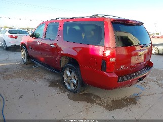 2014 Chevrolet Suburban 1500, VIN 1GNSCJE01ER217033. Фото 3 з 6 з аукціону IAAI. Каталог авто зі США OpenDataCar.